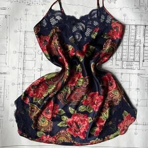vtg 80s Victoria's Secret gold label floral slip dress